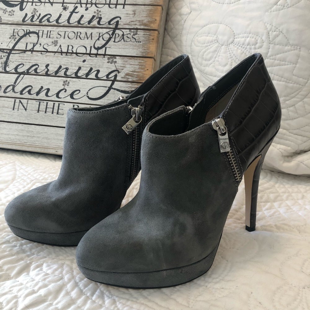 Michael Kors heel bootie two colors grey & black
